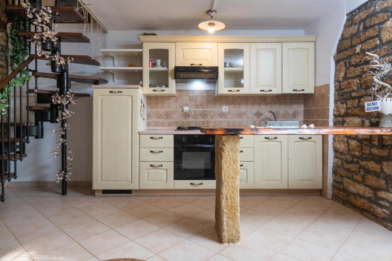 Apartment Larca Kanfanar Ngoại thất bức ảnh